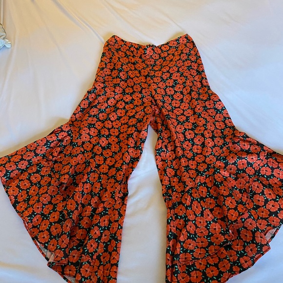 Anthropologie Pants - NEW ANTHROPOLOGIE Red Floral Ruffle Wide Pant S